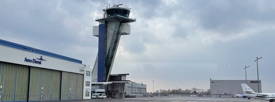 Tower des Flughafens Nürnberg